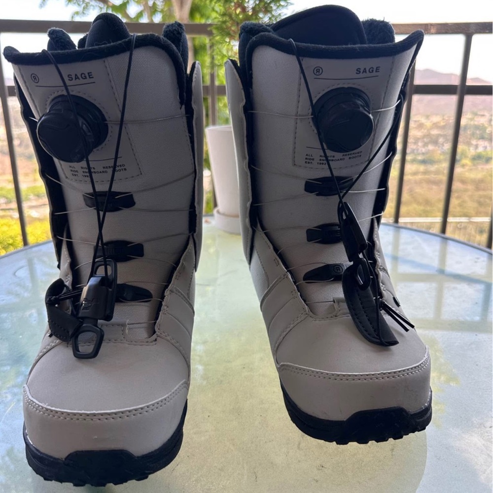 RIDE Sage women’s snowboard boots.